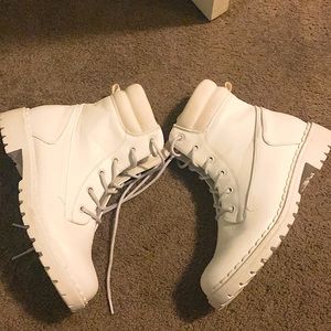 White lace boots